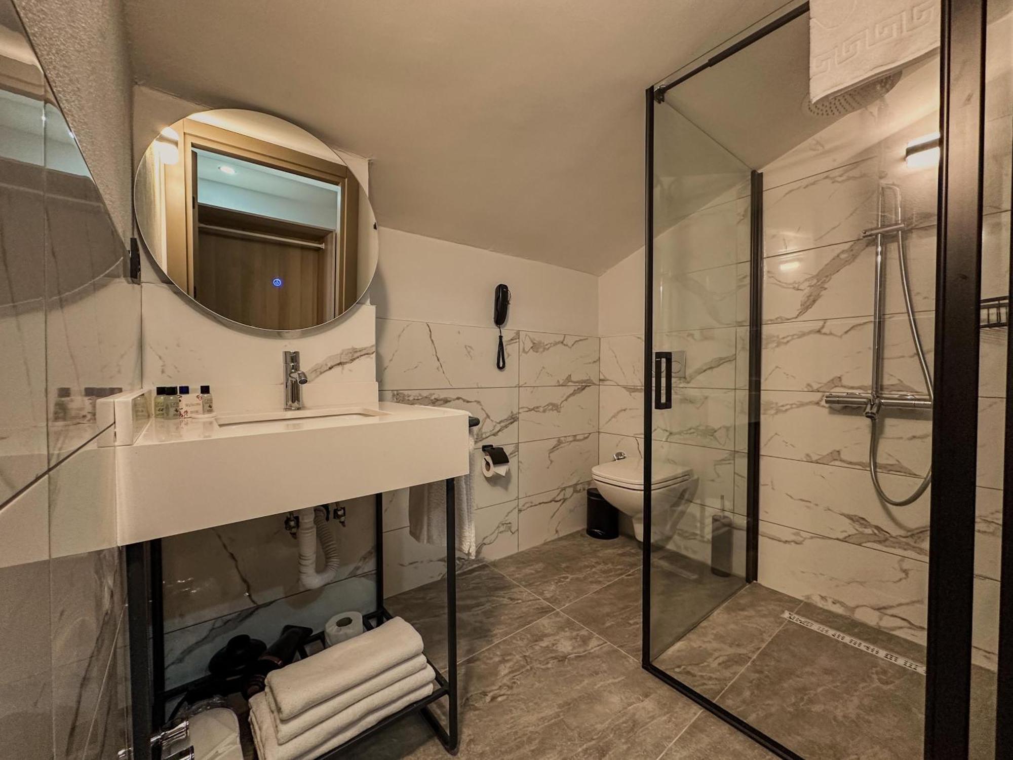 Leaf River Suites Анталия Екстериор снимка